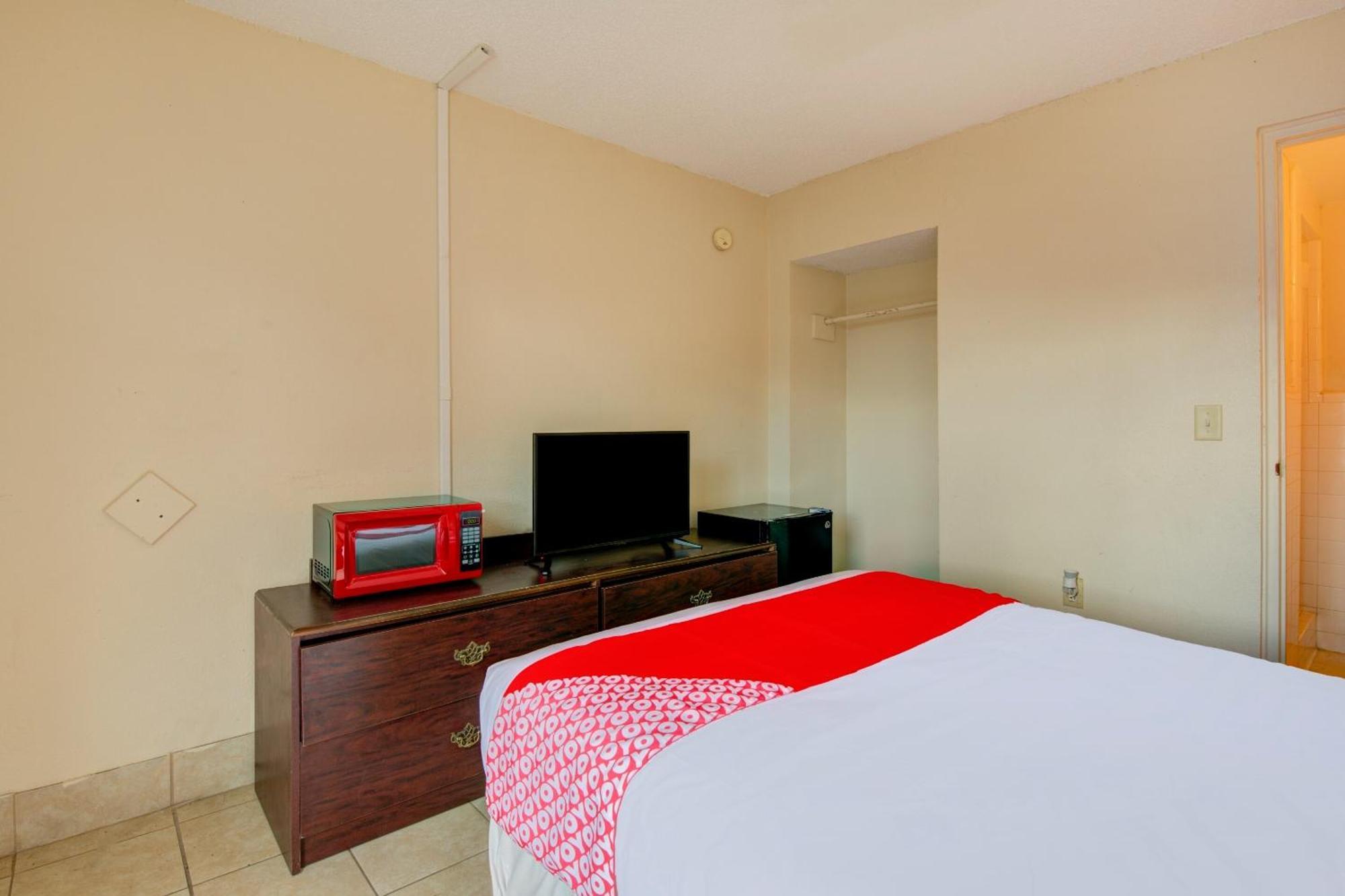 Oyo Hotel Douglas Ga Us-441 Dış mekan fotoğraf