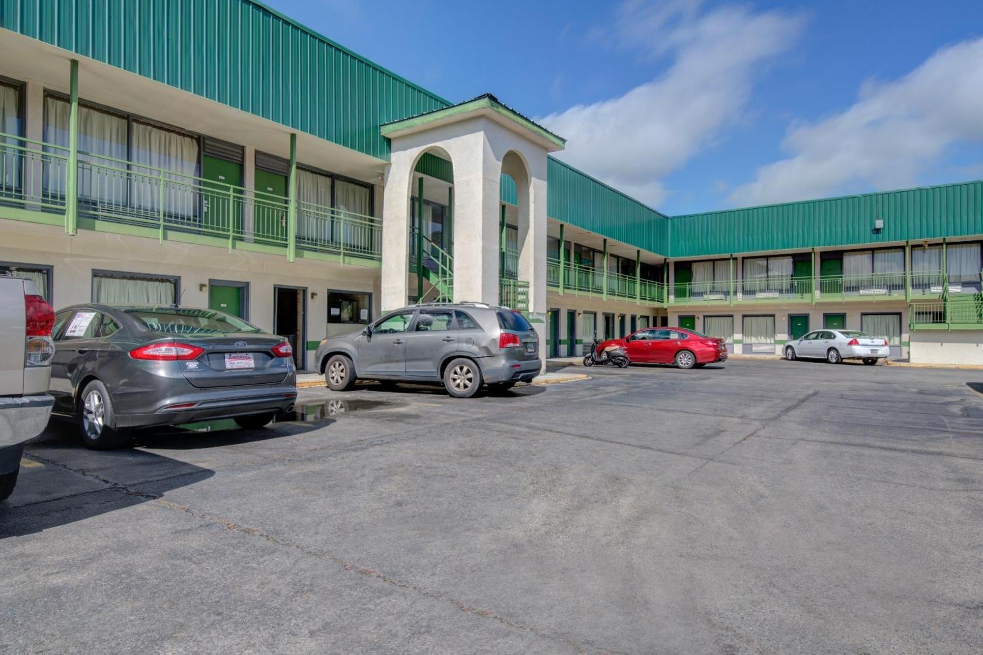 Oyo Hotel Douglas Ga Us-441 Dış mekan fotoğraf
