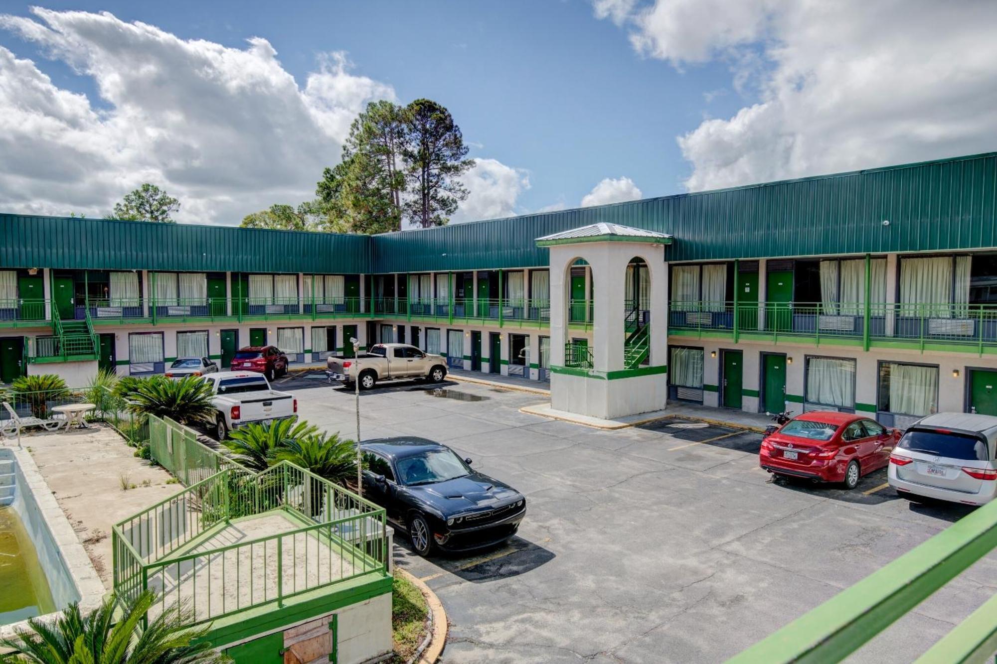 Oyo Hotel Douglas Ga Us-441 Dış mekan fotoğraf