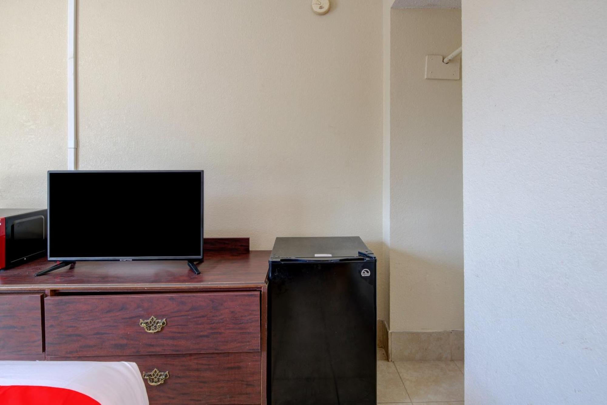 Oyo Hotel Douglas Ga Us-441 Dış mekan fotoğraf
